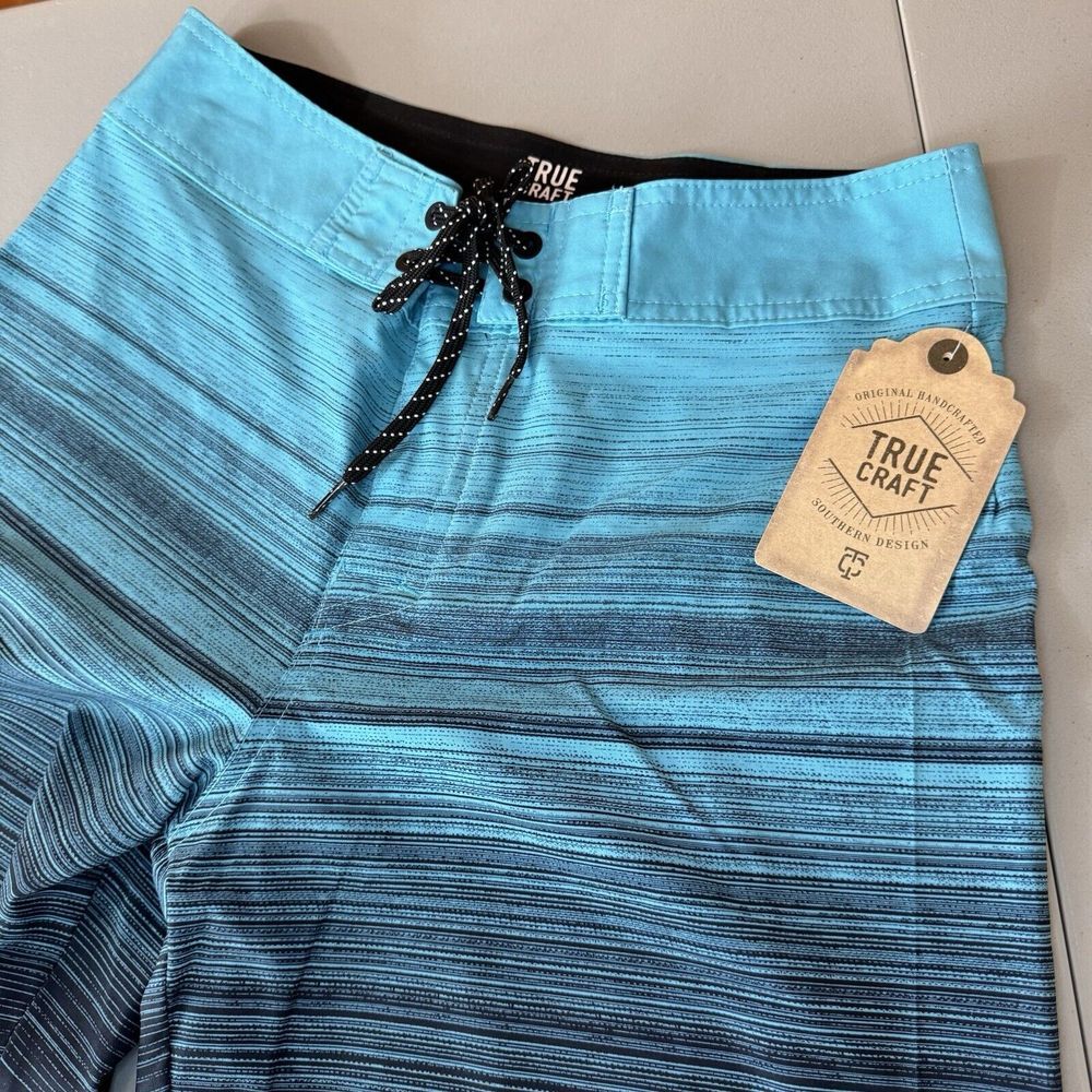 NWT True Craft Blue Striped Unlined Swim Trunks Board Shorts Men's Size‎ 30